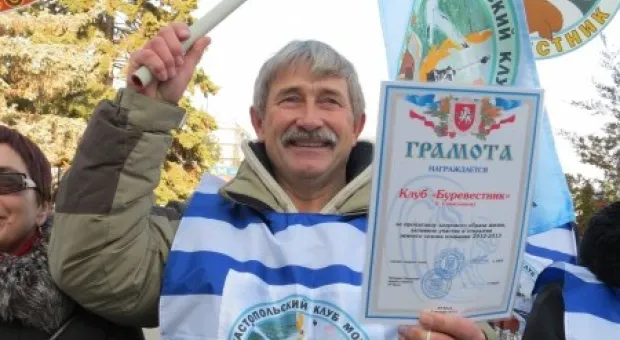 Декабрьские заплывы севастопольских «моржей»