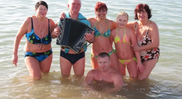 Декабрьские заплывы севастопольских «моржей»