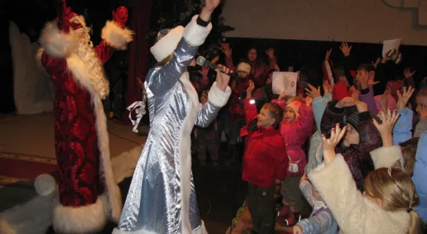 В детском городке «Лукоморье» открыли Южную резиденцию Деда Мороза