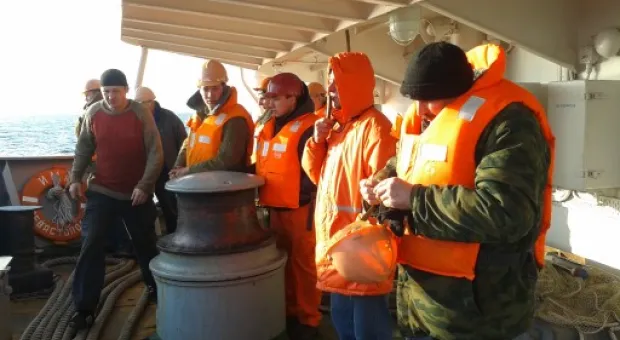 Средний морской танкер «Иман» готовится к дальнему походу