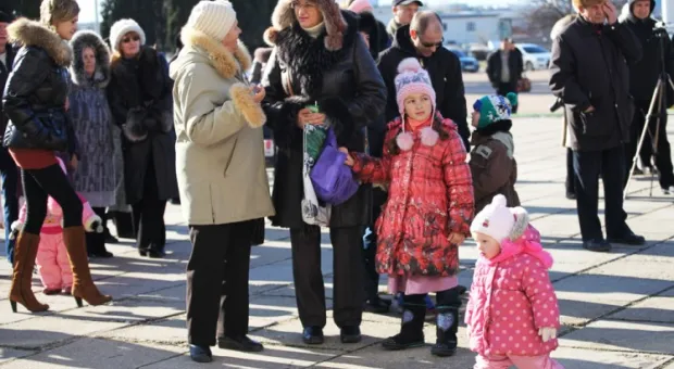 В Севастополе весело отпраздновали Рождество на площади возле УКИЦ