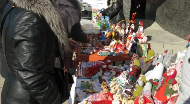 В Севастополе весело отпраздновали Рождество на площади возле УКИЦ