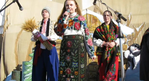 В Севастополе весело отпраздновали Рождество на площади возле УКИЦ