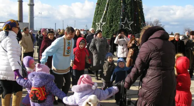 В Севастополе весело отпраздновали Рождество на площади возле УКИЦ