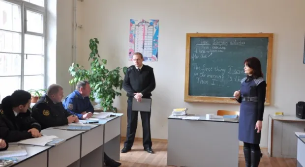 В Севастополе украинские военнослужащие учат иностранные языки