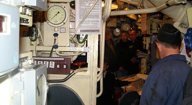 На подводной лодке Черноморского флота «Алроса» прошла тренировка специалистов аварийно-спасательных сил