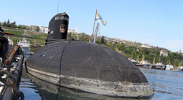 На подводной лодке Черноморского флота «Алроса» прошла тренировка специалистов аварийно-спасательных сил