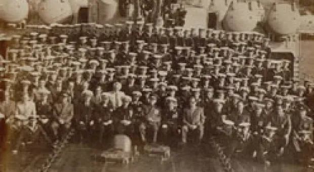 Флагман Черноморского флота отмечает 30-летие подъема Военно-морского флага