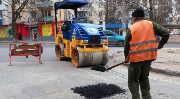 Латочный ремонт дорог в Севастополе идёт полным ходом