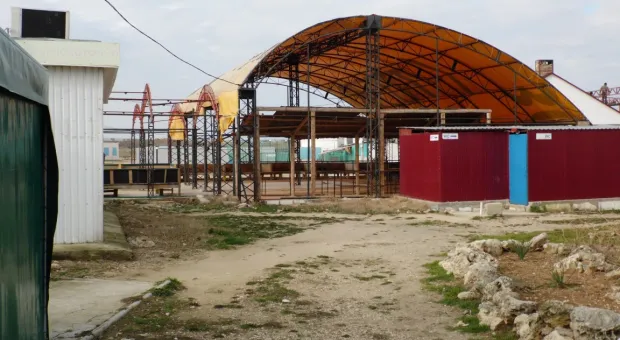 Пляж парка Победы в Севастополе: бои местного значения сегодня продолжились