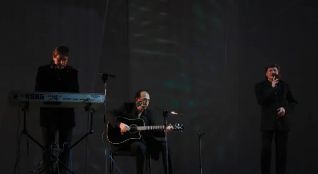 Ярким концертом шоу-группа «Мюзик-экс» поздравила женщин с 8 марта