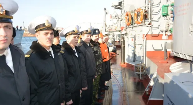 "Тернополь" вернулся в Севастополь