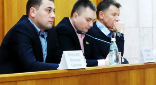 «Гришку на царство!» или «Самые демократичные выборы начальника РЭПа в Гагаринском районе»? Взгляд изнутри