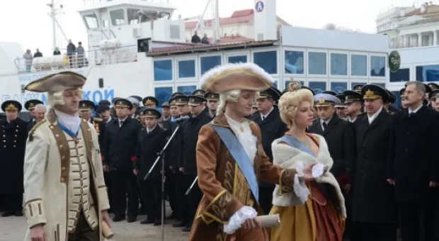 Севастополь отметил 280-ю годовщину со дня рождения первого командующего ЧФ вице-адмирала Клокачёва