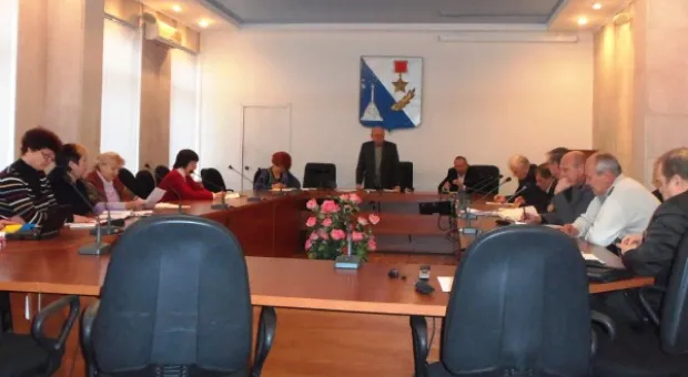 Севастопольский избирком: «В жалобе отказать» и «Третий - лишний»