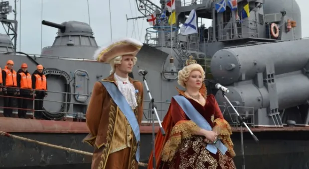 В Севастополе торжественно встретили корабли и суда, принимавшие участие в учении Черноморского флота