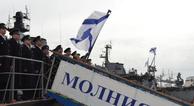 В Севастополе торжественно встретили корабли и суда, принимавшие участие в учении Черноморского флота
