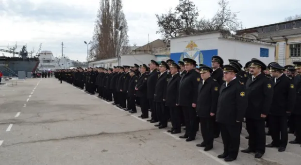 В Севастополе торжественно встретили корабли и суда, принимавшие участие в учении Черноморского флота