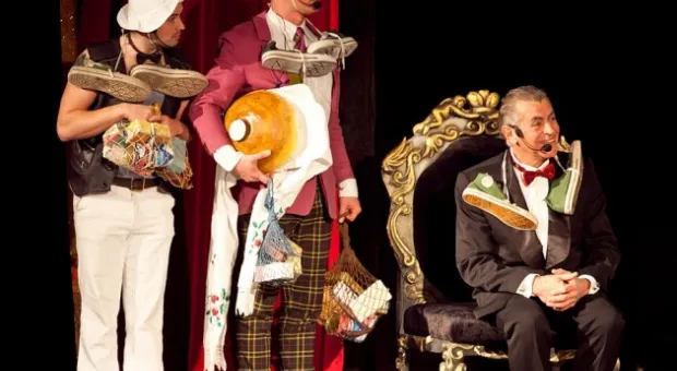 В Севастополе отметили День Театра. Про графа Калиостро и других…