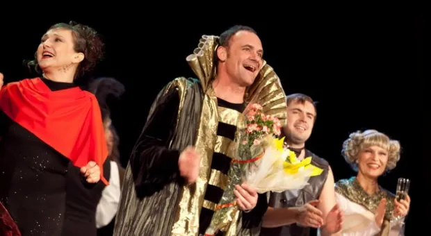 В Севастополе отметили День Театра. Про графа Калиостро и других…