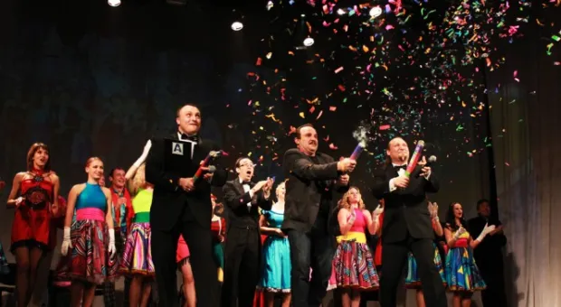 «Прикольным апрелем» встретили День Смеха в Севастополе