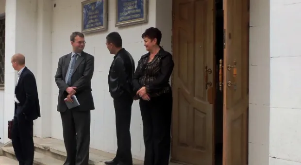 Ожидание у «парадного подъезда»: "губернатор" Севастополя всё-таки принял общественников по вопросу о м. Хрустальный