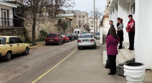 Ожидание у «парадного подъезда»: "губернатор" Севастополя всё-таки принял общественников по вопросу о м. Хрустальный