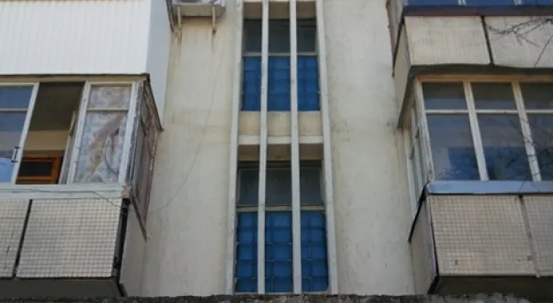 В Севастополе сварщики-коммунальщики устроили пожар в подвале