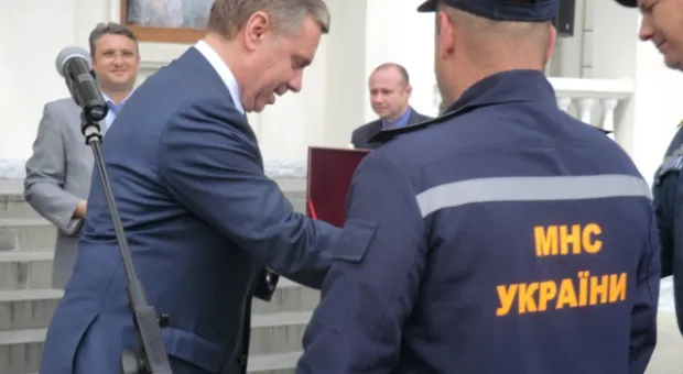 Севастопольские пожарные приняли в подарок от Москвы две новые машины