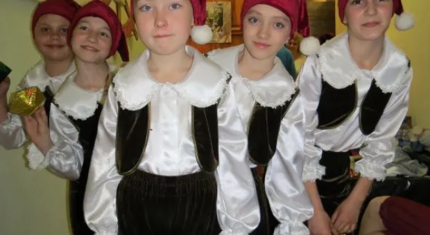 В Севастопольском Матросском клубе прошел благотворительный отчетный концерт ансамбля эстрадного танца ДДЮТ