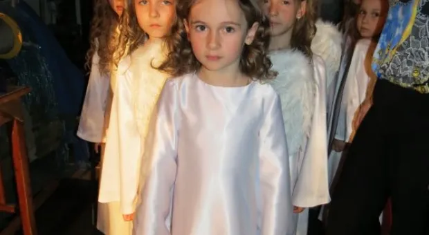 В Севастопольском Матросском клубе прошел благотворительный отчетный концерт ансамбля эстрадного танца ДДЮТ