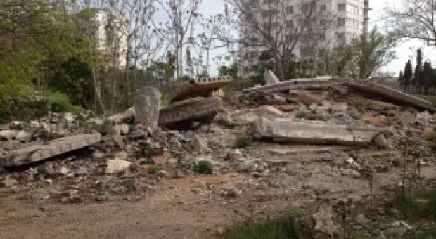 Депутат Лунёнок призывает гагаринцев навести порядок в детском парке на улице Павла Корчагина