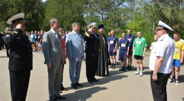 Легкоатлетическую эстафету от Сапун-горы до 35-й береговой батареи в Севастополе посвятили Дню Победы