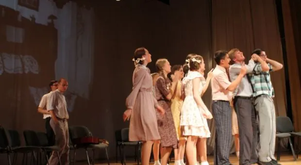 В Севастополе ко Дню Победы показали спектакль «Завтра была война»