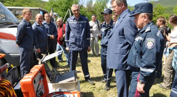 На "Тороповой даче" в Севастополе прошли учения по ликвидации летних ЧС. К спасателям претензий нет. К технике - есть