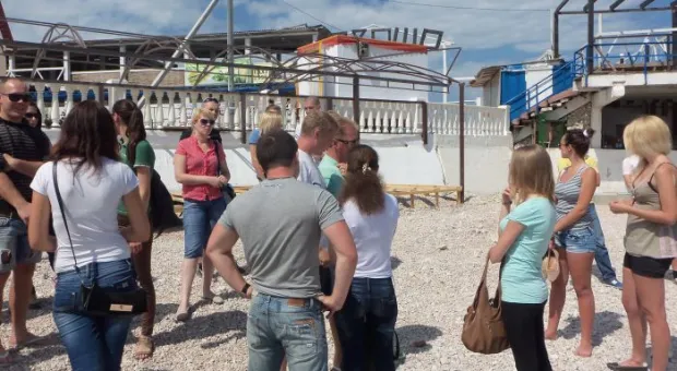 Сход на пляже Парка Победы. Суббота. Сносы продолжились демонтажами. Хроника событий через беспристрастный объектив.