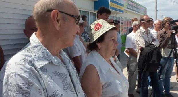 Сход на пляже Парка Победы. Суббота. Сносы продолжились демонтажами. Хроника событий через беспристрастный объектив.