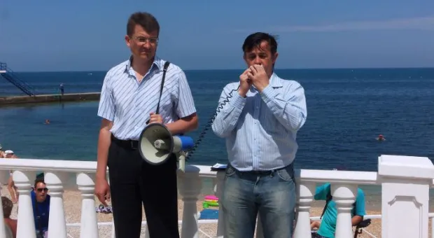 Сход на пляже Парка Победы. Суббота. Сносы продолжились демонтажами. Хроника событий через беспристрастный объектив.