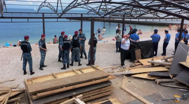 Сход на пляже Парка Победы. Суббота. Сносы продолжились демонтажами. Хроника событий через беспристрастный объектив.