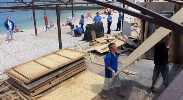 Сход на пляже Парка Победы. Суббота. Сносы продолжились демонтажами. Хроника событий через беспристрастный объектив.