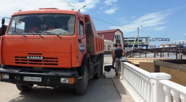Сход на пляже Парка Победы. Суббота. Сносы продолжились демонтажами. Хроника событий через беспристрастный объектив.
