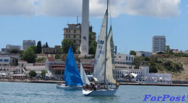 В Севастополе прошло яхтенное ралли «Морское перо – 2013»