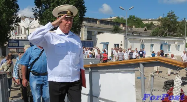 Со всех концов Союза приехали в Севастополь ветераны отметить 60-летие подъёма флага на крейсере «Жданов»