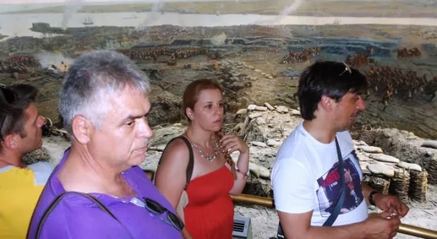 На фестивале "Война и Мир" военным оркестрам играют Большой Сбор На фестивале "Война и Мир" военным оркестрам играют Большой Сбор