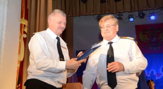 Черноморцам вручены награды от Санкт-Петербургского Морского собрания Черноморцам вручены награды от Санкт-Петербургского Морского собрания