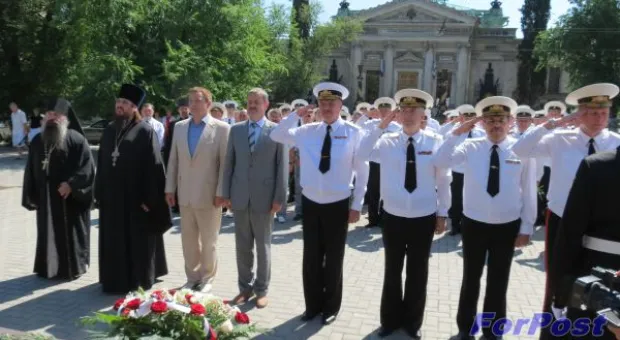 Черноморцам вручены награды от Санкт-Петербургского Морского собрания Черноморцам вручены награды от Санкт-Петербургского Морского собрания