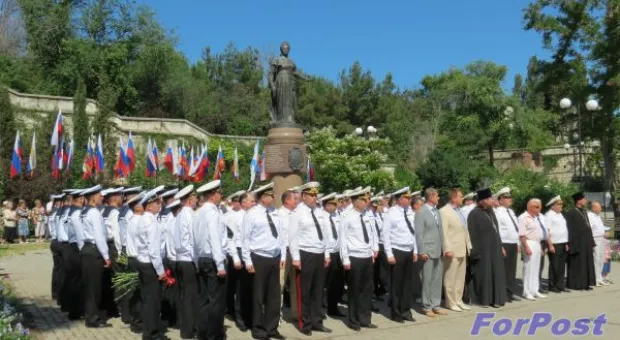 Черноморцам вручены награды от Санкт-Петербургского Морского собрания Черноморцам вручены награды от Санкт-Петербургского Морского собрания