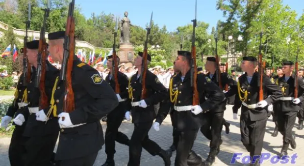 Черноморцам вручены награды от Санкт-Петербургского Морского собрания Черноморцам вручены награды от Санкт-Петербургского Морского собрания