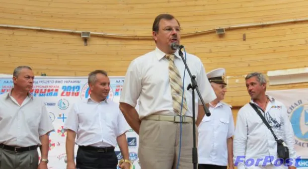 В день города в Севастополе стартовала парусная регата крейсерских яхт "Кубок Крыма-2013"