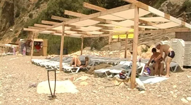 Яшмовый пляж в июне